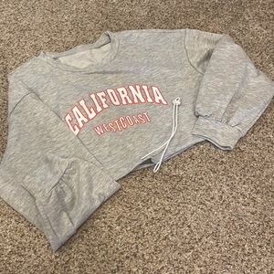 Juniors/Missed cropped, draw-string to adjust fit, gray, long-sleeved, size L.